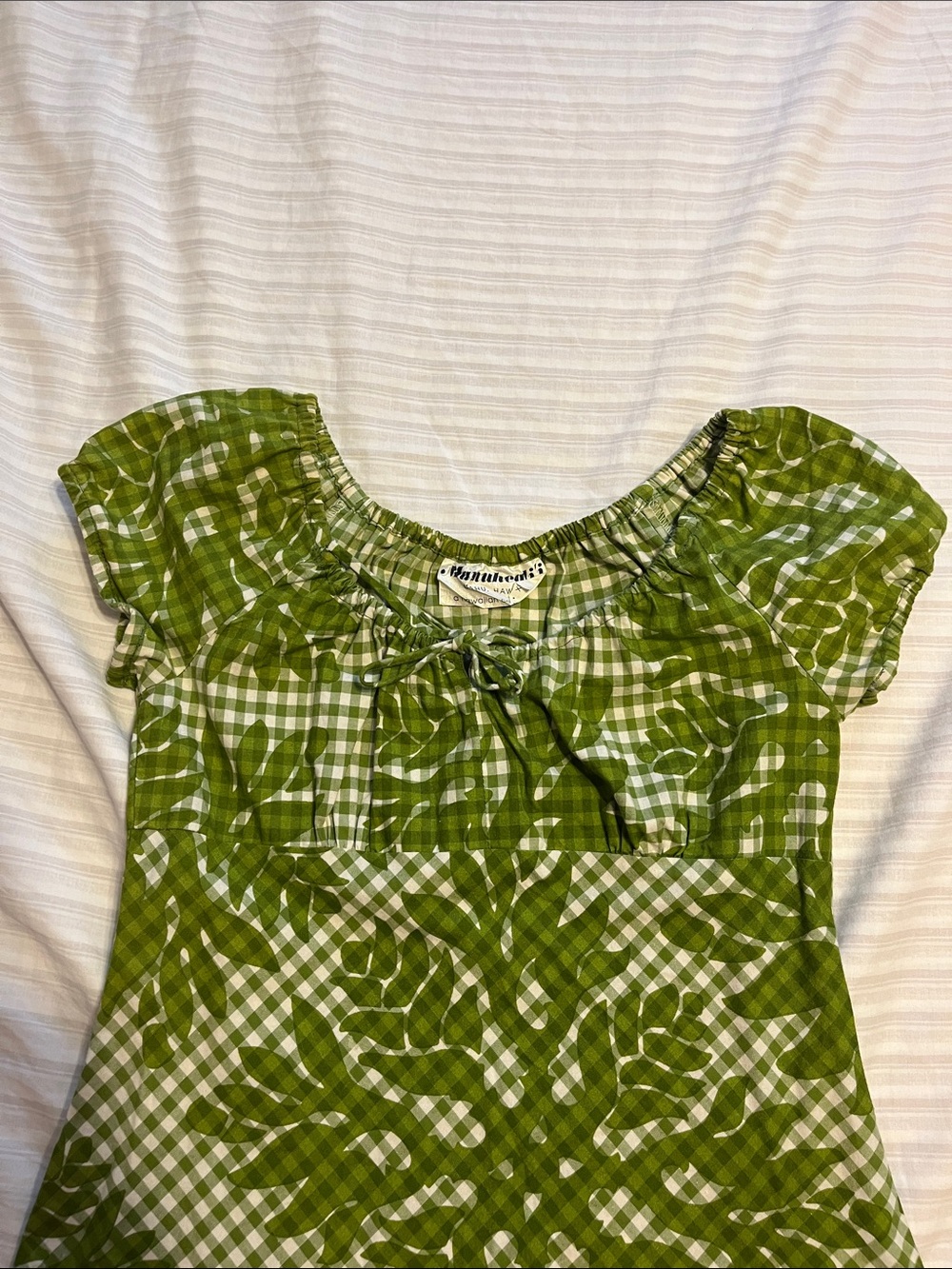 Manuhealii Green Floral Gingham Women’s Dress - Picture 2 of 8